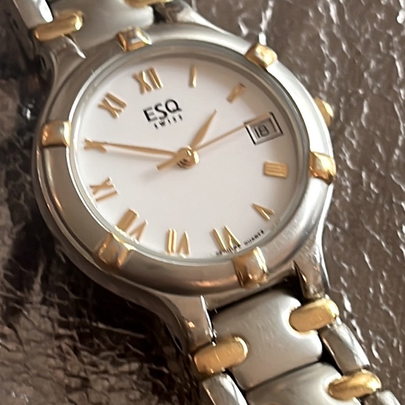 ESQ Swiss watch - Picture 2 of 6